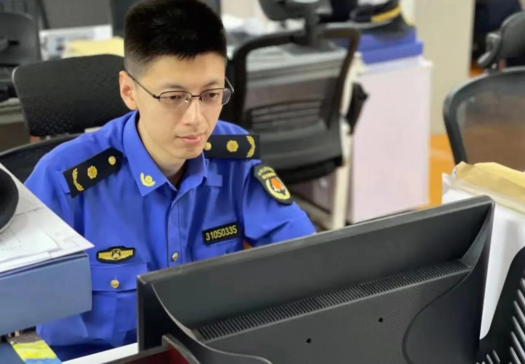 【党史教育】在红色历史中激励城管新兵砥砺前行