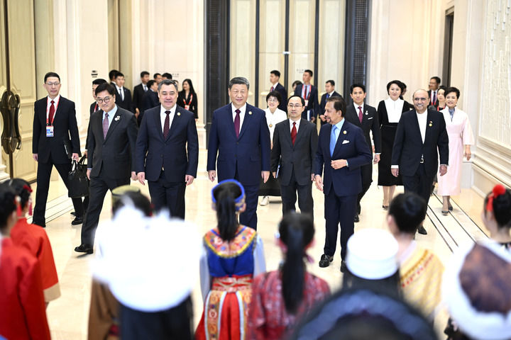 c8b2cc6da2ae4f4893878448ffd71386.jpg c8b2cc6da2ae4f4893878448ffd71386.jpg