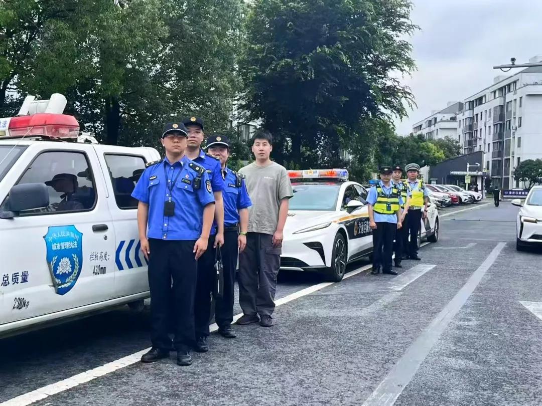 “点线面”多维发力 密织渣土防控网