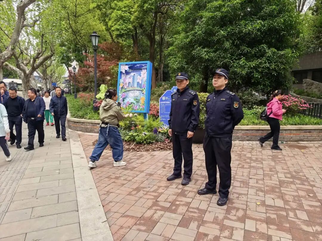 黄浦“城管蓝”精耕细作、“硬核”护航，花卉节保障工作稳步开局